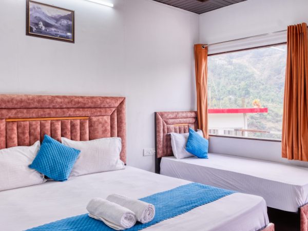 Triple Bed Luxury Cottage